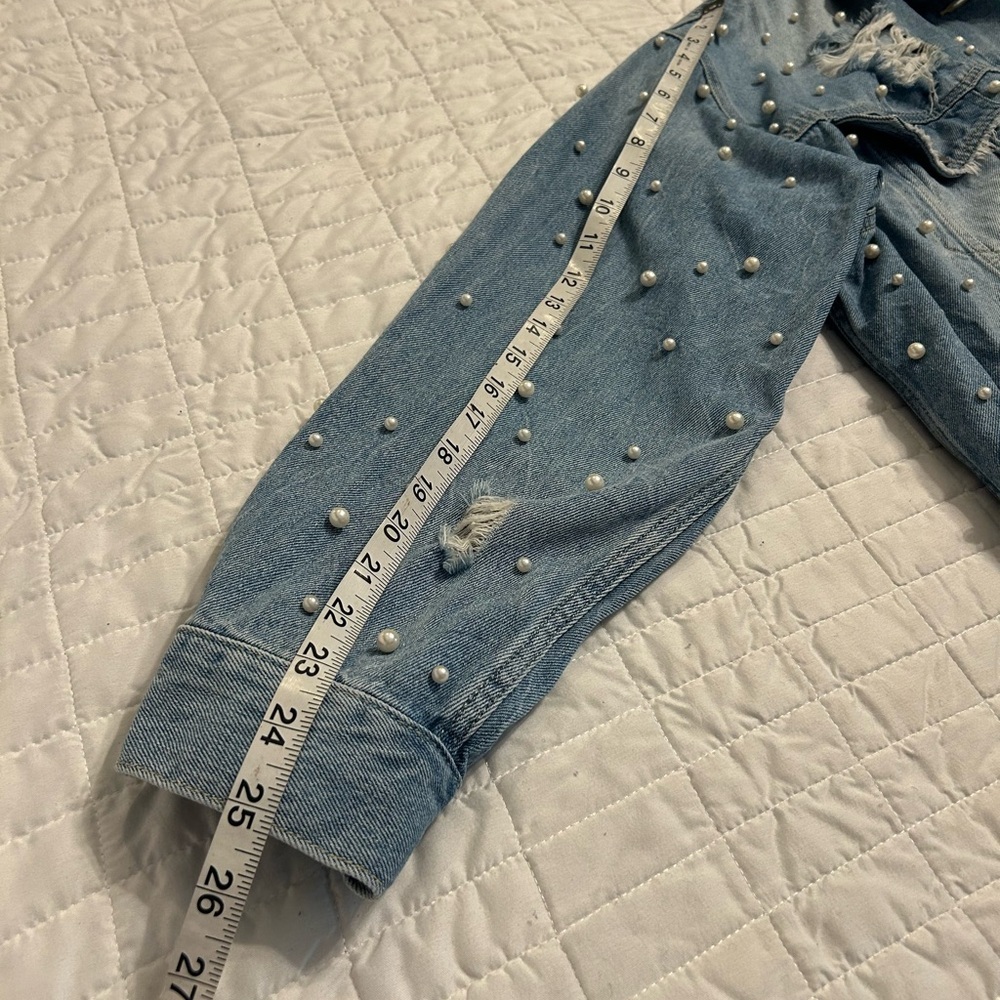 Free People Sunday Funday Pearl Studded Denim Jacket Womens Size M Distressed - Picture 8 of 11